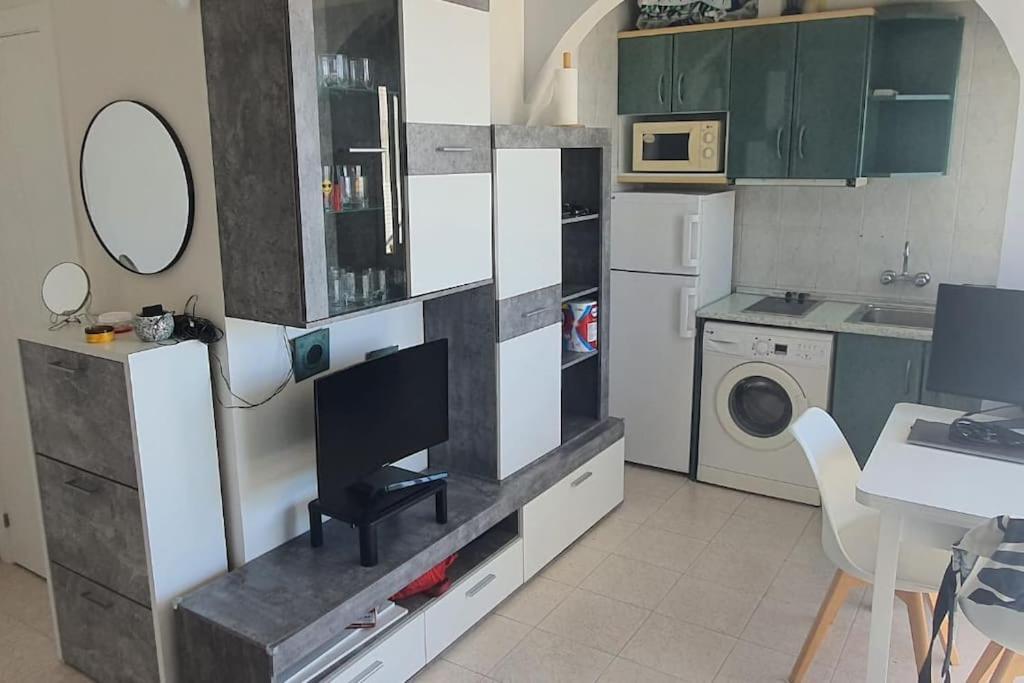 Apartamento Con Terraza A Pie De Playa Benalmádena Exterior foto